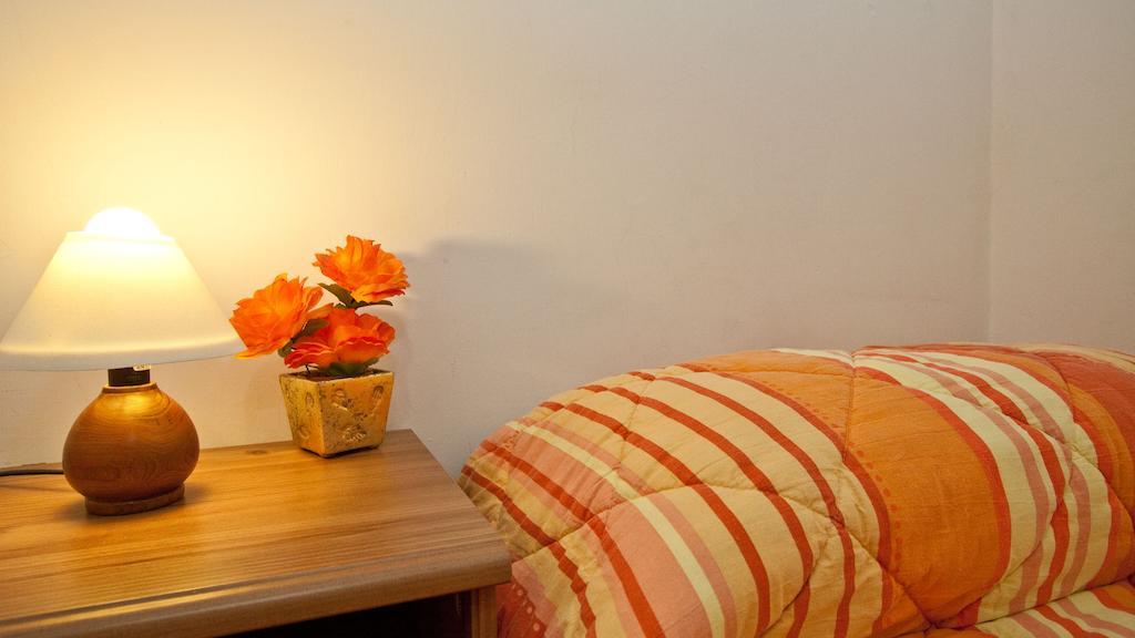 Rental In Rome Celeste Apartment Номер фото